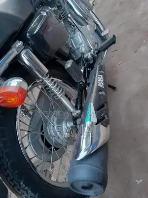 Honda 125 Motorcycle in Showroom Condition