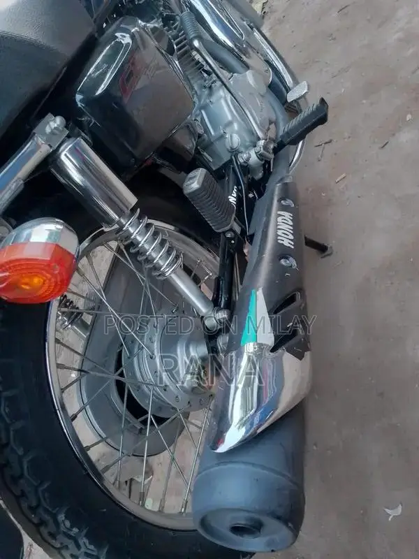 Honda 125 Motorcycle in Showroom Condition