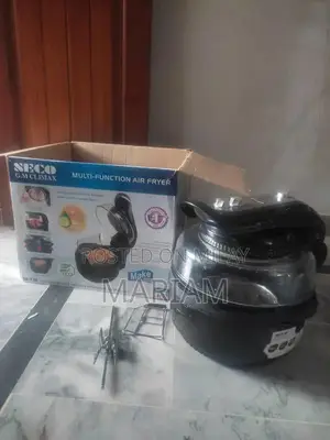 Lightly Used Air Fryer - Compact and Efficient Kitchen Appliance