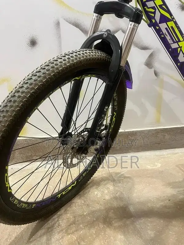 Kentone Chase Bicycle - Lightly Used Cycle in Good Condition