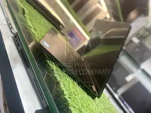 HP Latitude 5300 Business Laptop - 13.3" Intel Core i5 Ultraportable