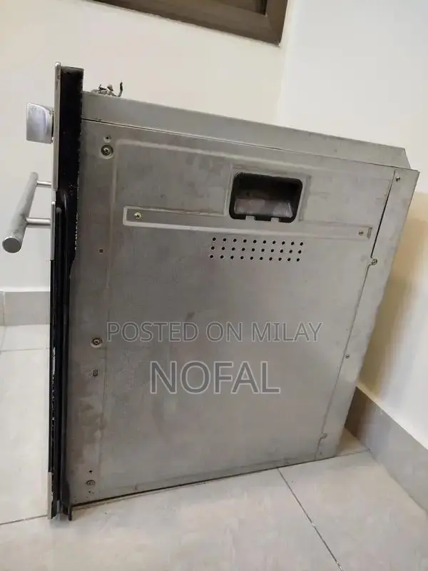 Built-in Electric Oven with Movable System