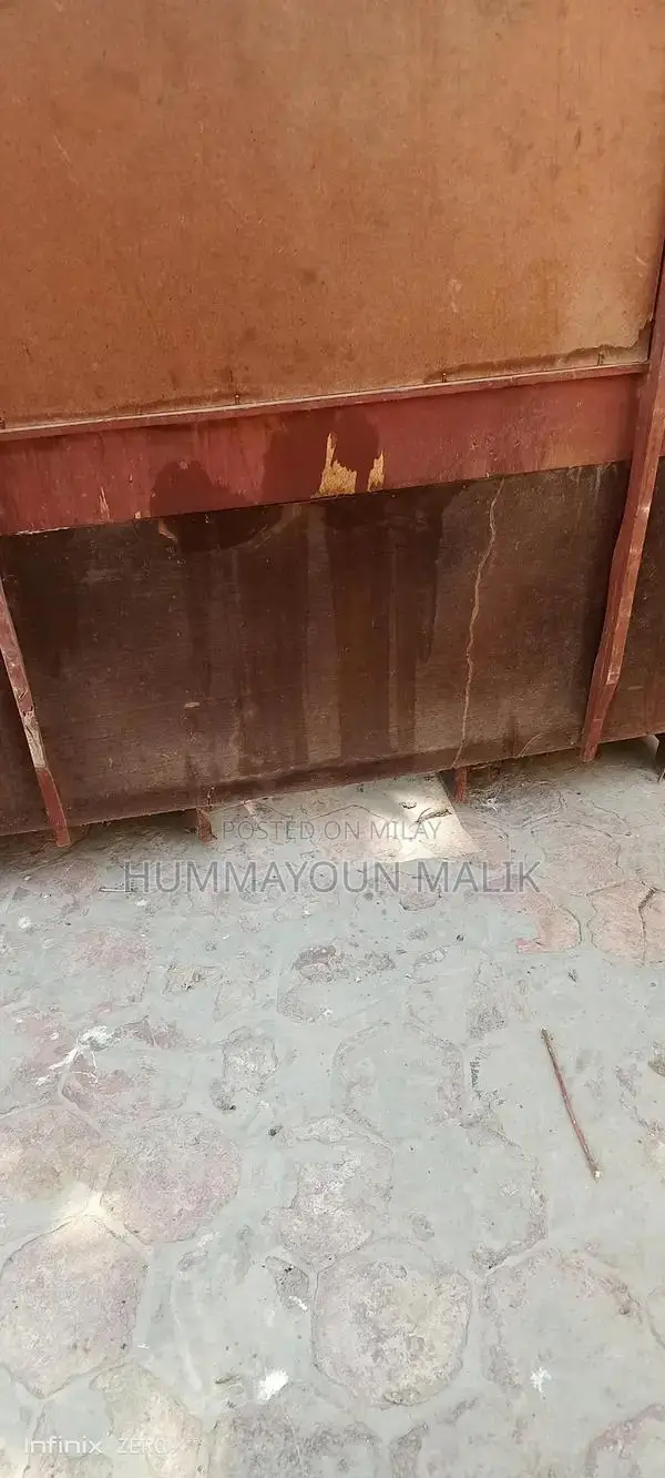 Elegant Wooden Dressing Table for Bedroom