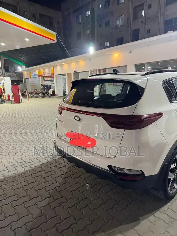 2022 Kia Sportage AWD SUV - Low Mileage, Excellent Condition