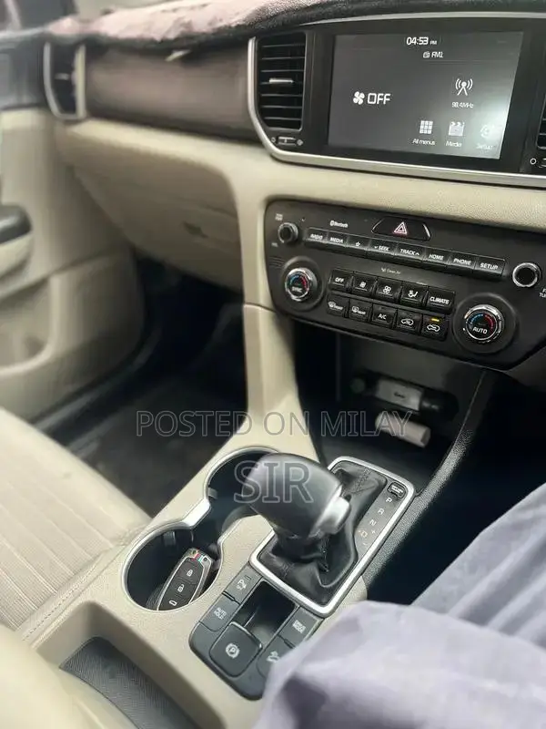 2021 Kia Sportage FWD - Low Mileage Compact SUV