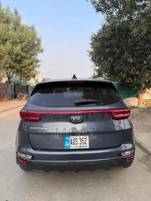 Kia Sportage FWD Crossover SUV - Well-Maintained City Vehicle