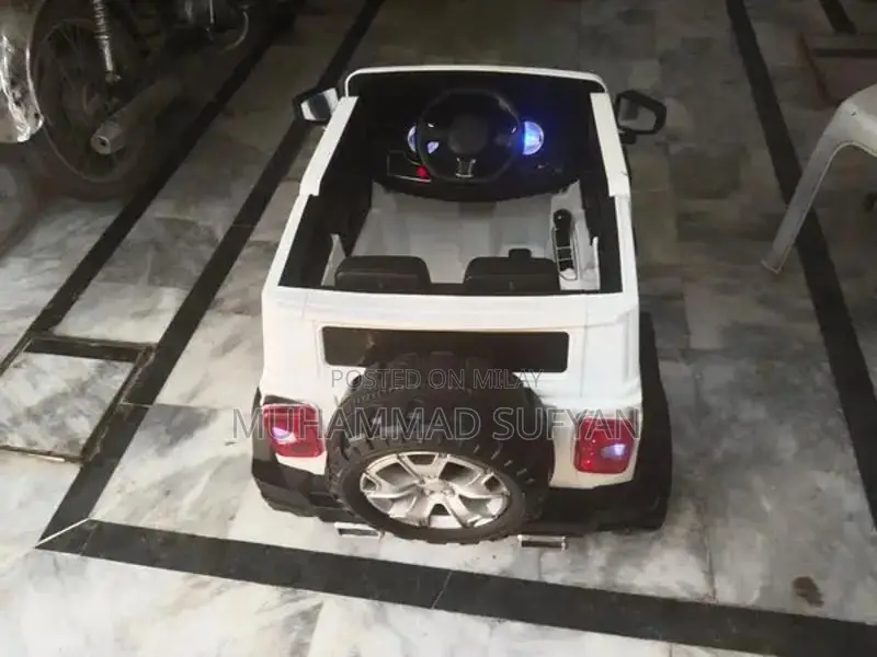 Ride-On Kids Electric Car Toy