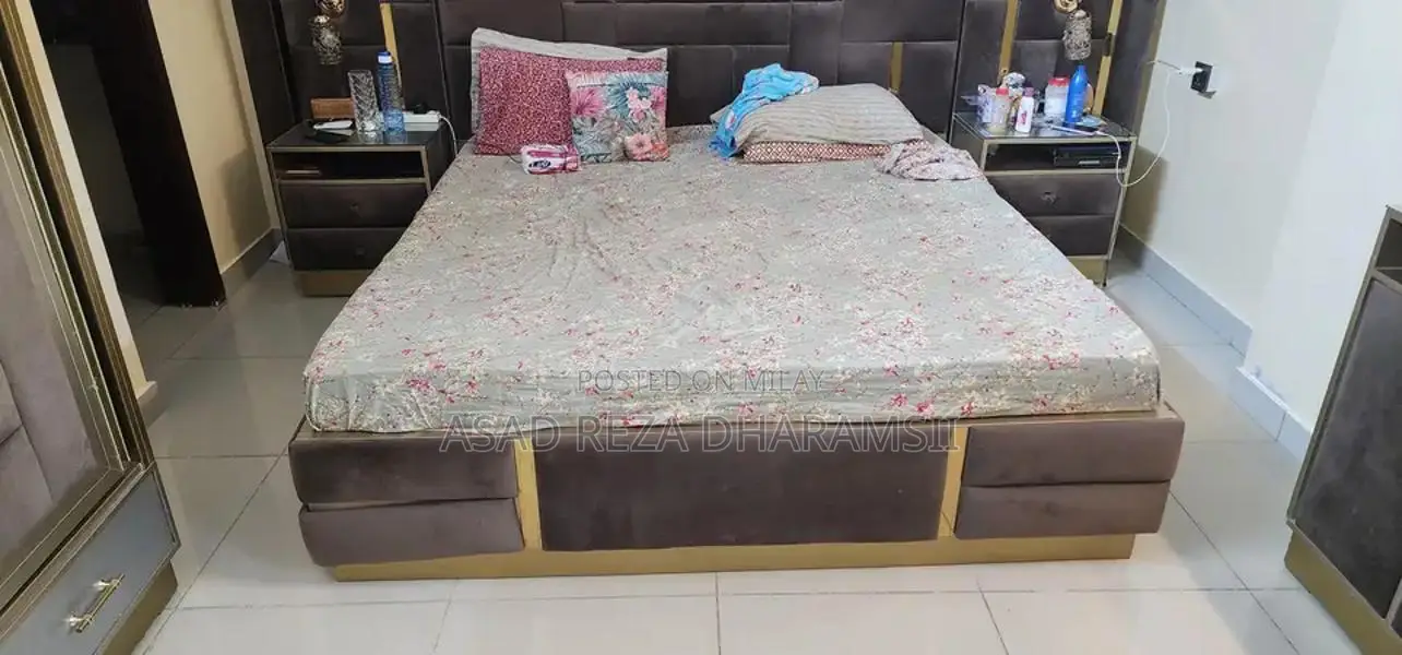 King Bed Set with Wardrobe and Dresser