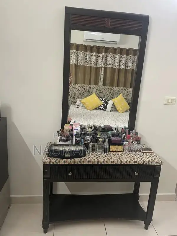 Complete King Bedroom Set with Furniture Collection