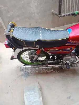 Compact One-Hand Usable Portable Device