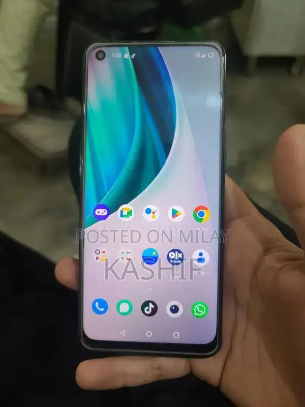 Budget-Friendly Single SIM Smartphone with Ample Storage