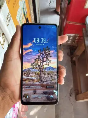 Compact Mobile Device with Multi-Core Processor