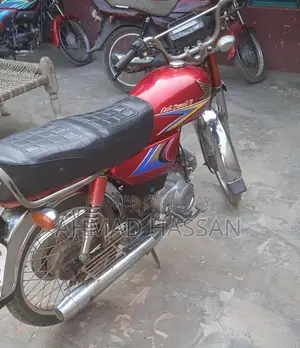 Photo - Honda CD70 Motorcycle - 2009 Model Excellent Condition