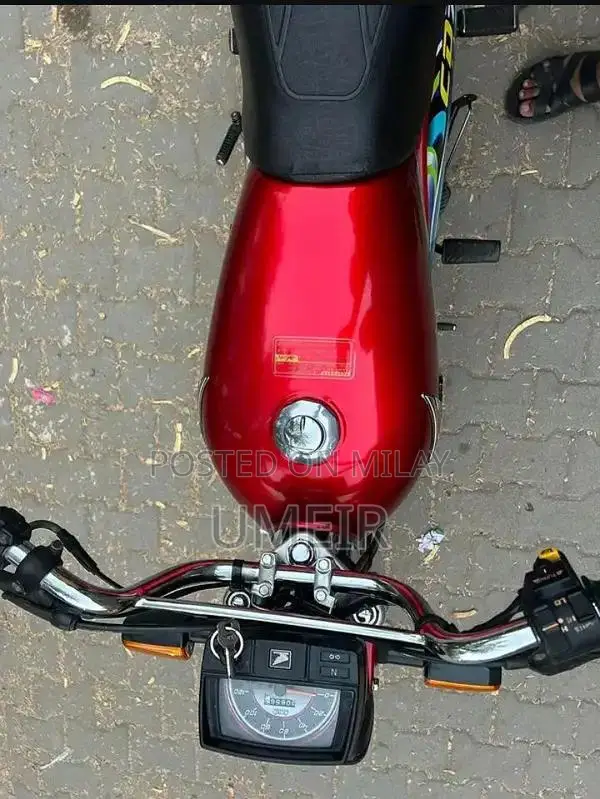 Honda CD 70 Motorcycle - 2024 Model Low Mileage Bike