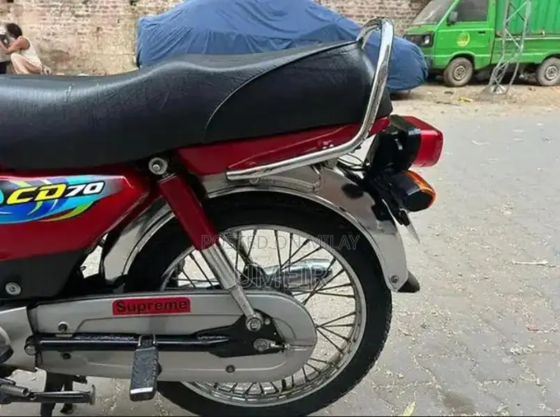 Honda CD 70 Motorcycle - 2024 Model Low Mileage Bike