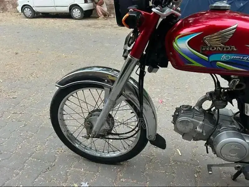 Honda CD 70 Motorcycle - 2024 Model Low Mileage Bike