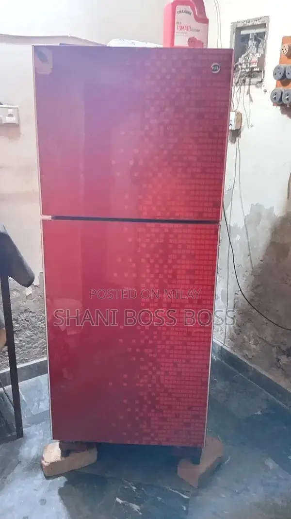 Large Glass Door Refrigerator with Turbo Cooling