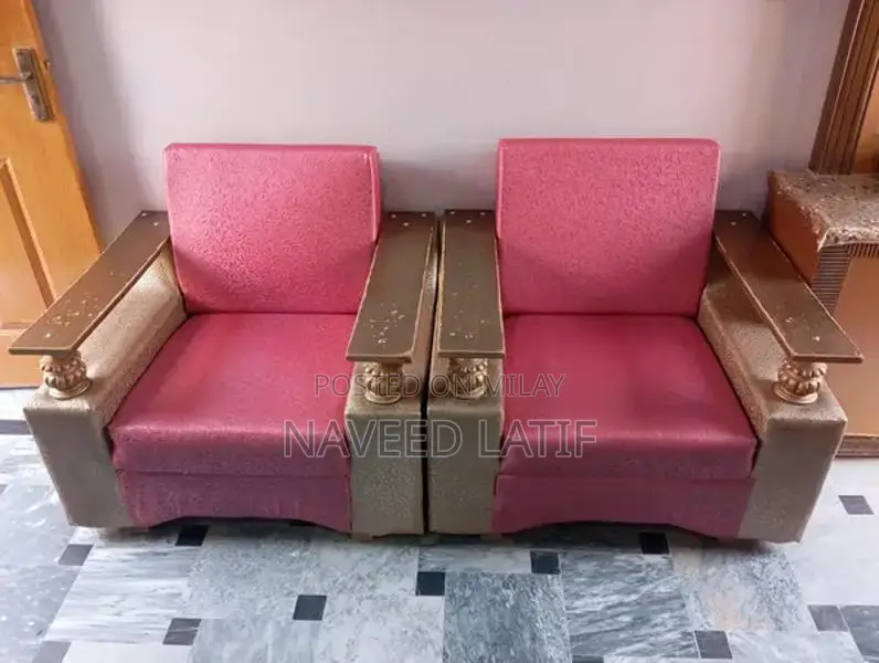 Wooden Sofa Set - Comfortable and Modern Living Room Furniture