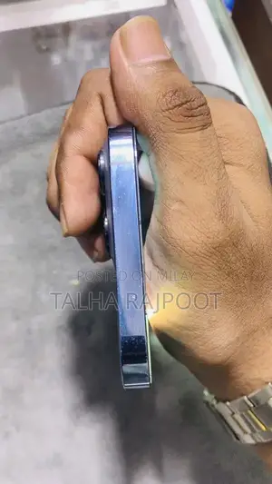 Pro Max 128GB Smartphone with Display Damage