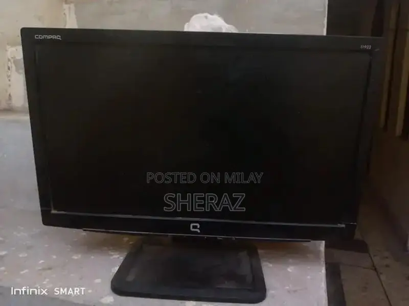 Compaq 19-Inch LCD Monitor - Excellent Condition