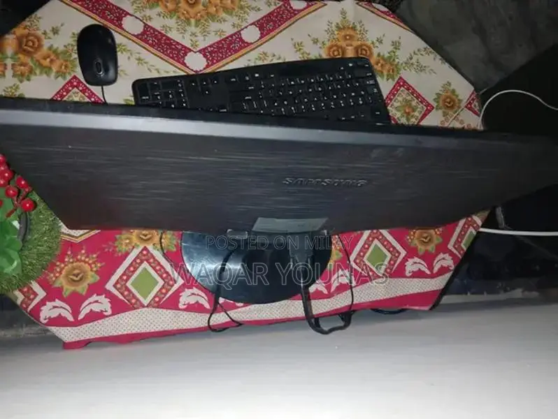 Samsung LED Computer Monitor 24-inch Display