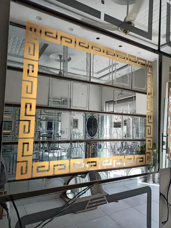 24x24 LED Wall Mirror with 3D Lighting