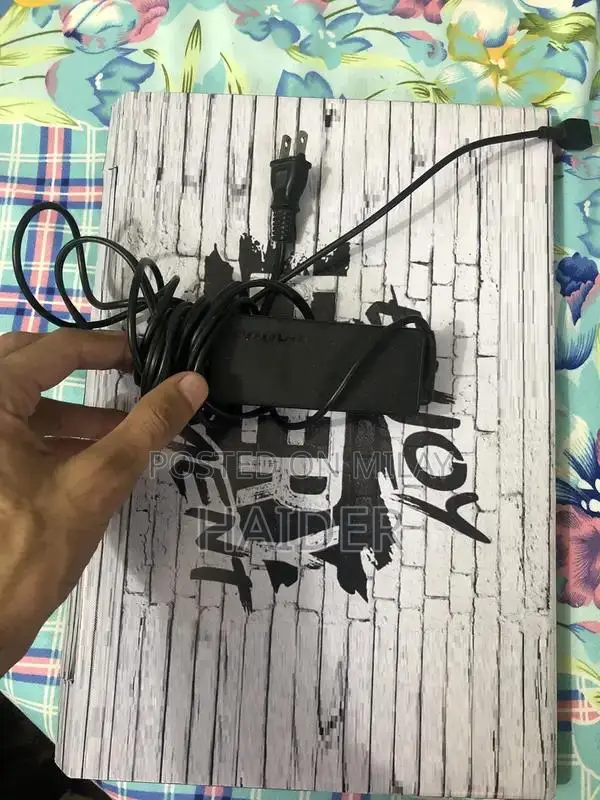 Lenovo Business Laptop with Core i5 7th Gen Processor