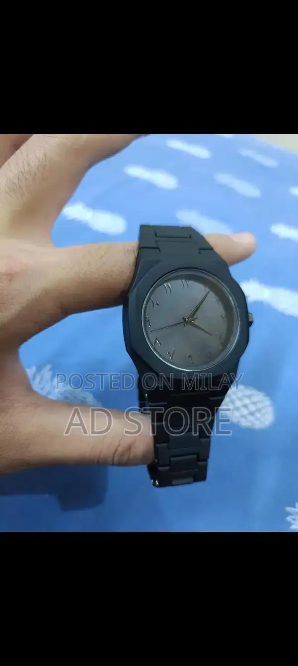 Minimalist Arabic Aura Lightweight Unisex Watch with Durable Fiber Str