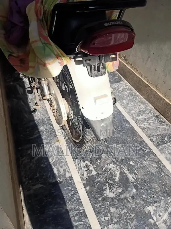 Suzuki 150 Motorcycle - White, Pristine Condition