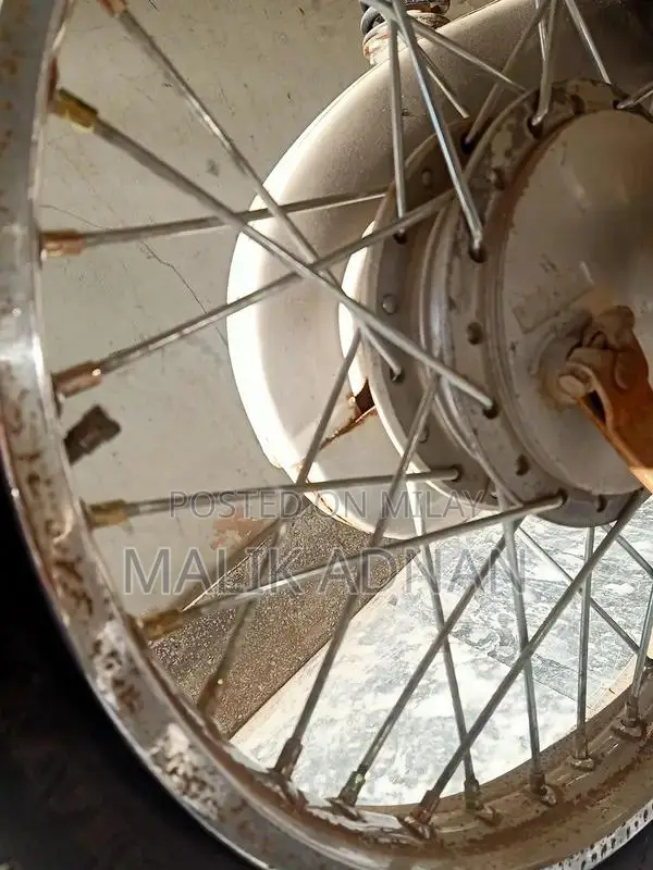 Suzuki 150 Motorcycle - White, Pristine Condition