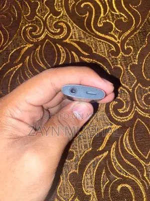 Lightning Audio Splitter for Gaming with Charging Capability