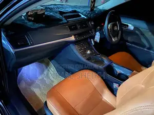 Lexus CT200H Hybrid Compact Luxury Hatchback