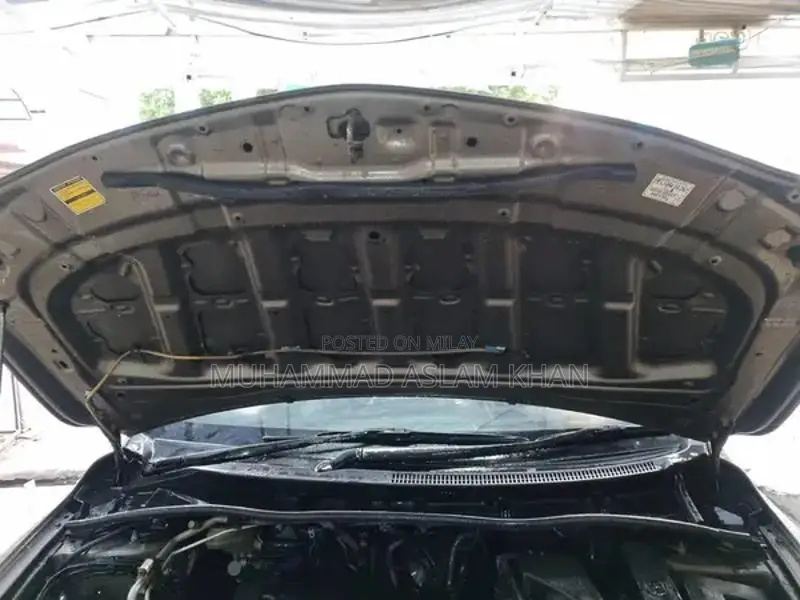 Toyota Corolla GLI Sedan - Reliable Family Car