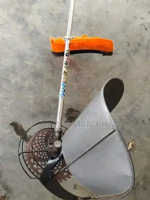 Professional Grass Cutter Machine for Lawn and Garden Maintenance