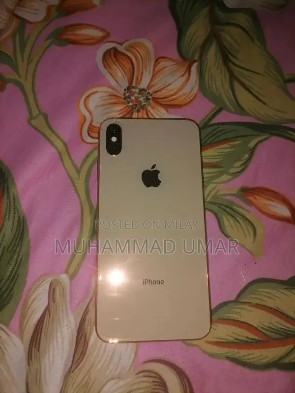 Apple iPhone XS Max High-Capacity Smartphone