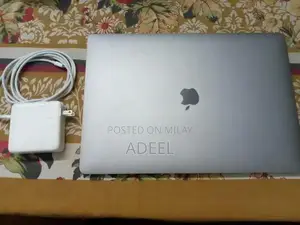 Apple MacBook Pro 2017 High-Performance Laptop