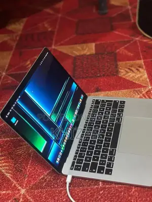 Apple MacBook Pro 2017 Mid-Range Laptop