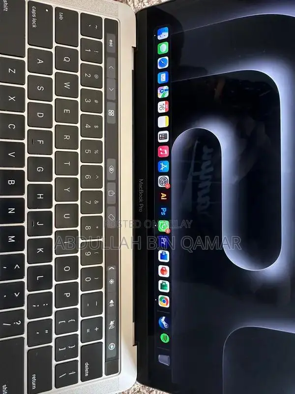 MacBook Pro 2017 Touch Bar 13.3-inch Laptop