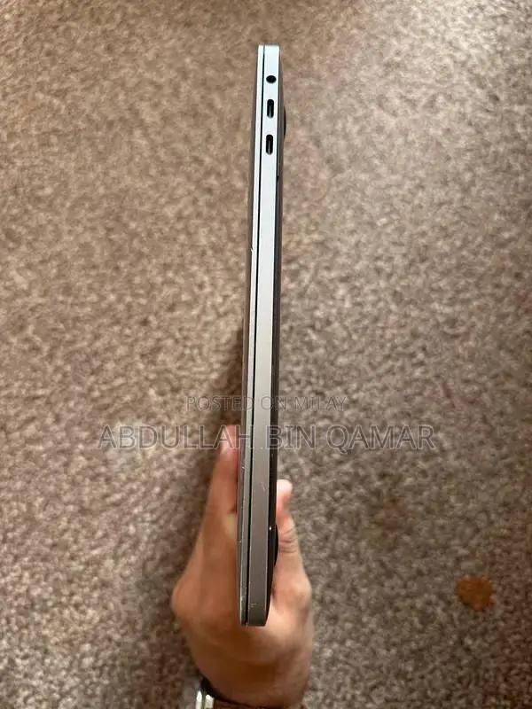 MacBook Pro 2017 Touch Bar 13.3-inch Laptop