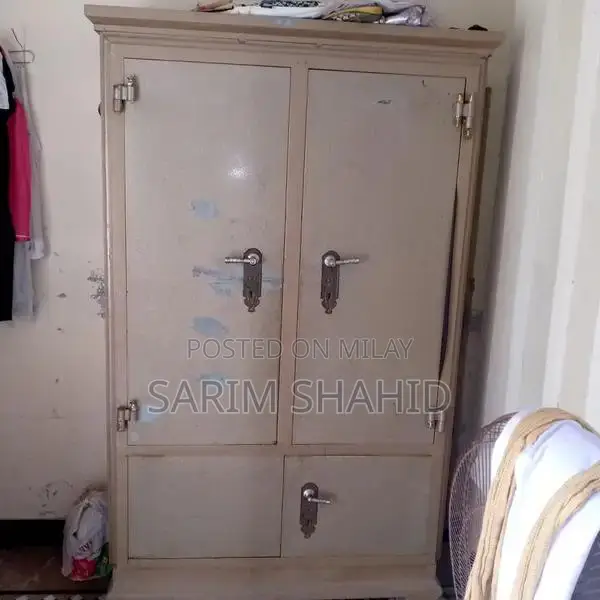 Classic Iron Wardrobe in Medium Size - Durable Storage Solution