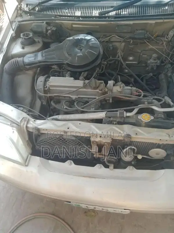 Two-Door Car with Air Conditioning and Suspension