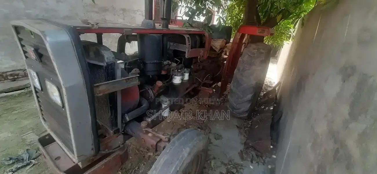 Massey 240 Vintage Tractor Engine - Classic British Agricultural Machi