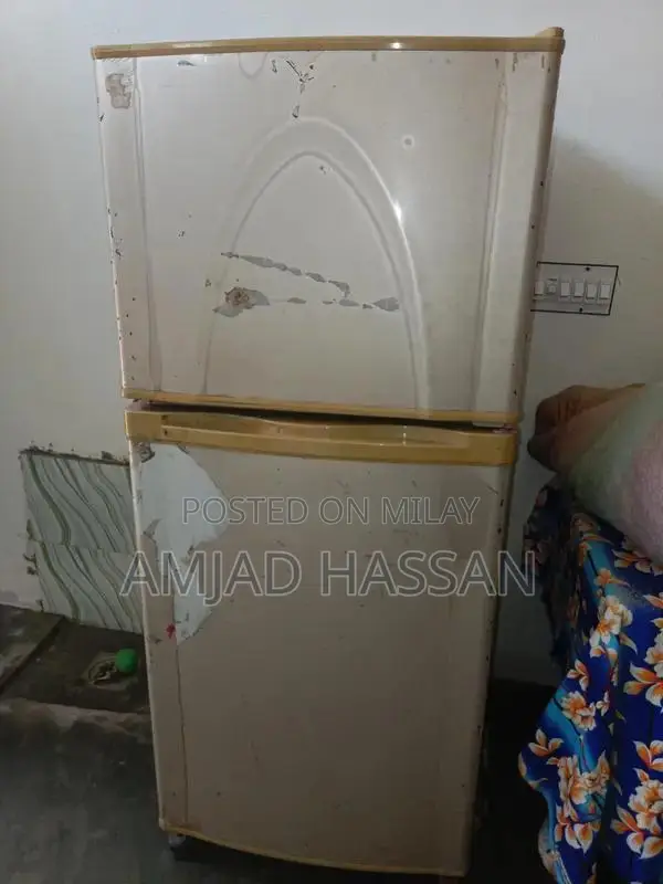 Dawlance Medium-Size Refrigerator - Reliable Home Appliance