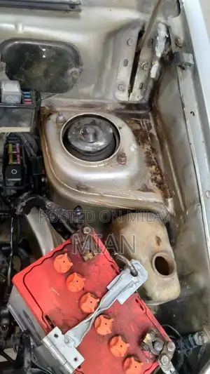 Suzuki Mehran 2005/6 Compact Sedan with New Tyres