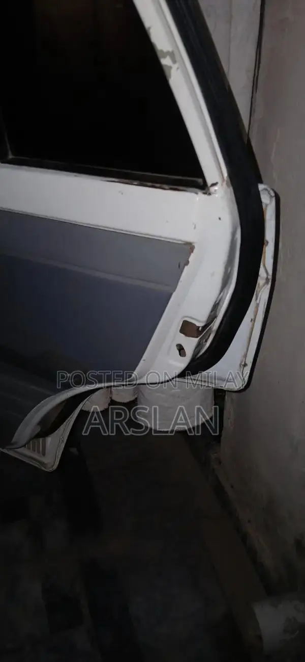 Mehran VX 2005 Lightweight Sedan - Petrol Hatchback