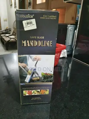 5-in-1 Manual Kitchen Slicer and Grater Multi-Function Tool