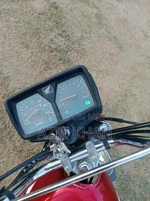 Honda 125 Motorcycle - Low Mileage Urban Commuter