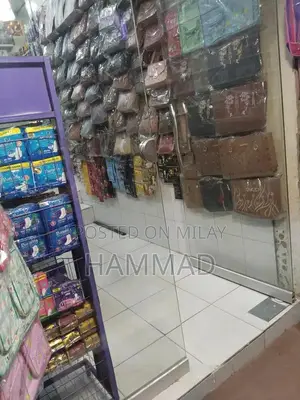 Photo - Rectangular Wall Mirror 8x6 Inch Home Decor