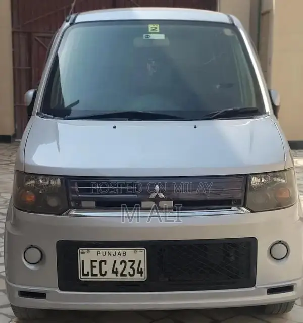 Mitsubishi Toppo Compact Hatchback - Full Option Model