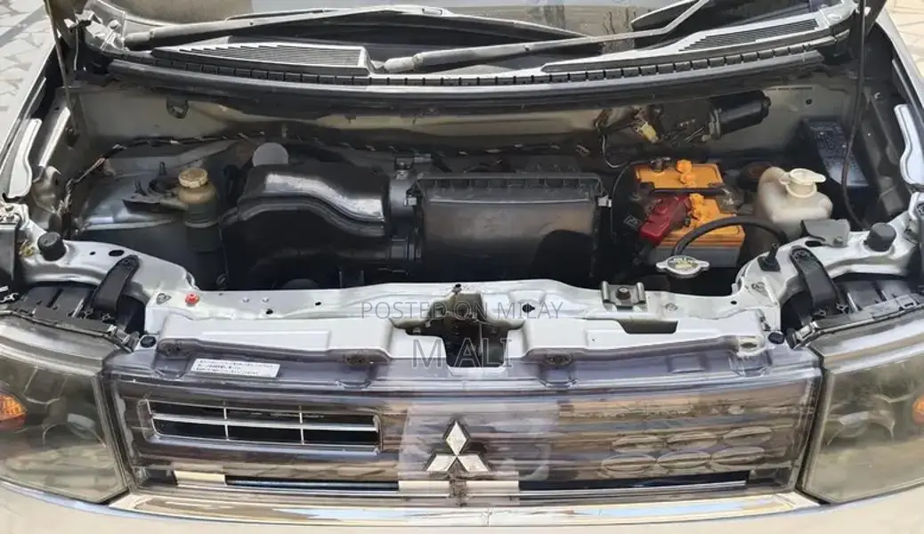 Mitsubishi Toppo Compact Hatchback - Full Option Model